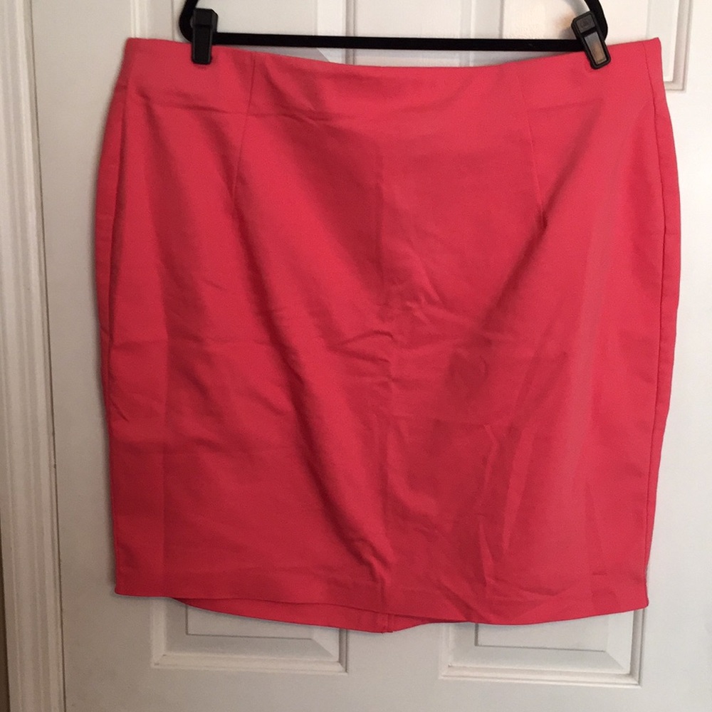 Coral pencil skirt